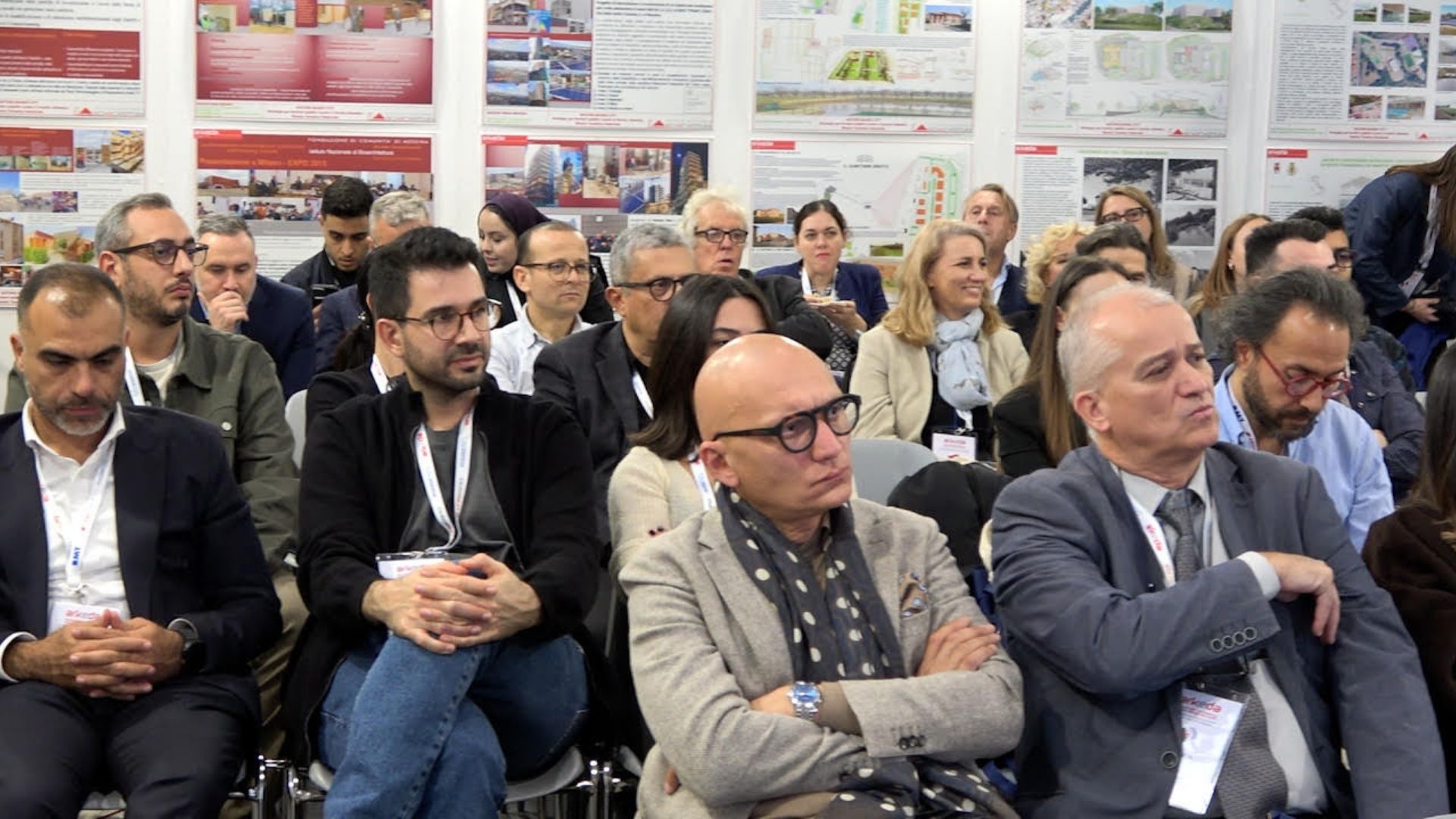 Visitatori italiani e stranieri all’apertura di Arkeda a Napoli: domenica accesso consentito anche al pubblico