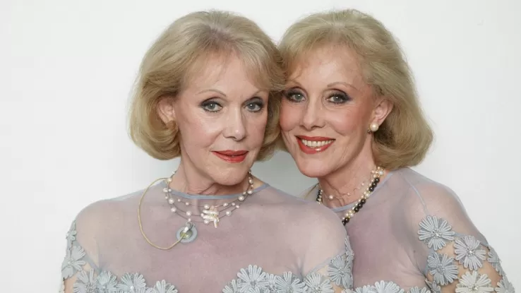 Addio alle gemelle Kessler, icone dello spettacolo europeo innamorate della Costiera Amalfitana