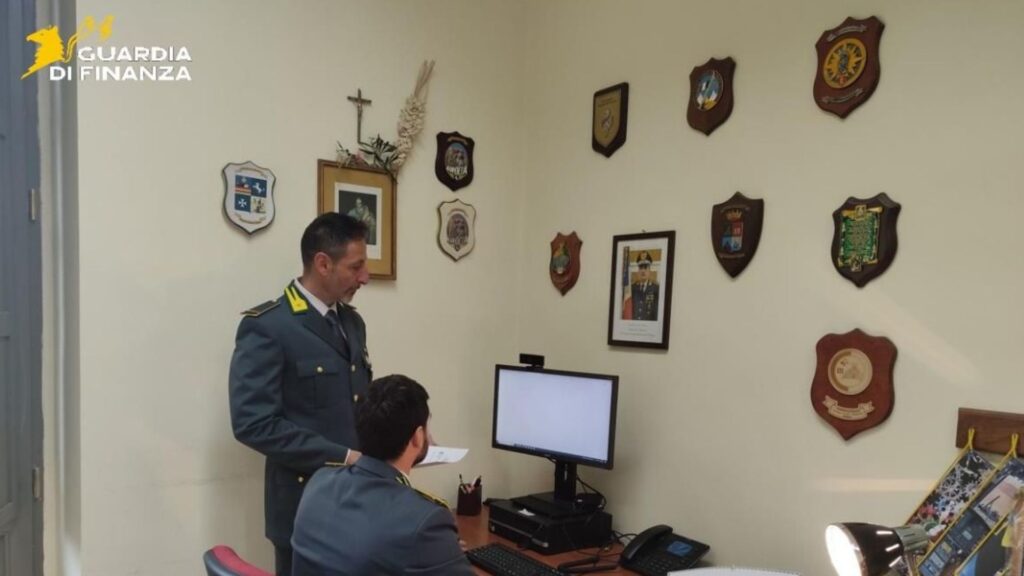 Farmaci venduti senza autorizzazioni e debiti milionari: tre imprenditori nei guai