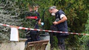 Violenta lite, ucciso a coltellate un 35enne: tre arresti