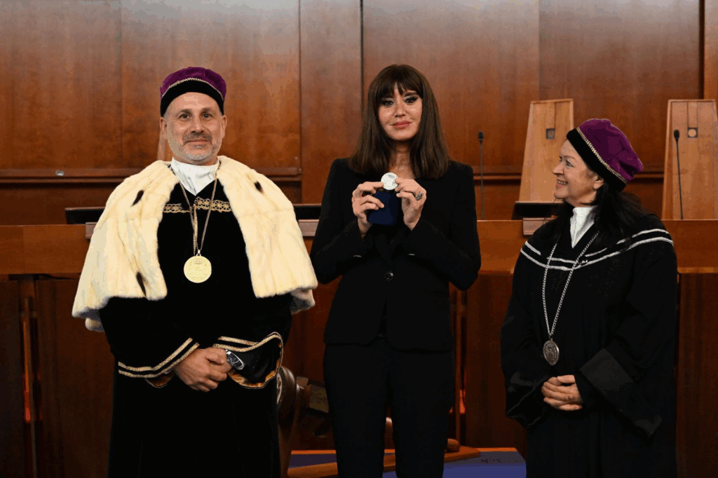 Unisa, D’Antonio nuovo rettore: insediamento alla presenza del Ministro Bernini