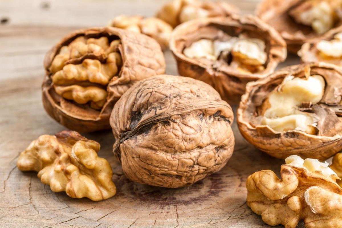 Dalle insalate ai dolci: le noci protagoniste in cucina