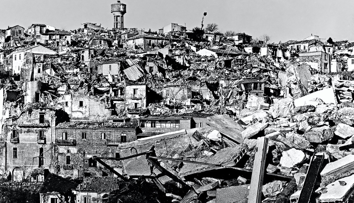 Irpinia, 45 anni dopo: l’Italia ricorda il terremoto del 23 novembre 1980