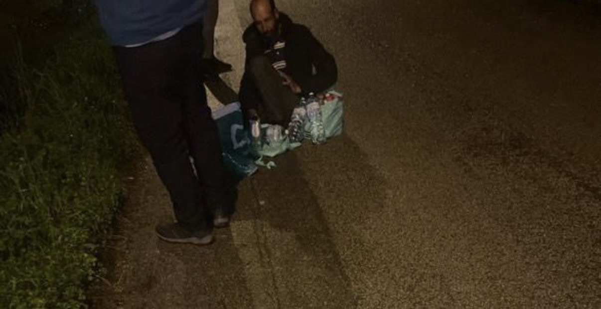 Capaccio Paestum, uomo ubriaco rischia di essere investito: salvato dai passanti