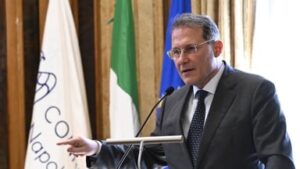 Elezioni Campania, le prime parole di Cirielli: «Auguro buon lavoro a Fico»