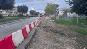 Procedono i lavori di rifacimento dei marciapiedi di viale della Repubblica a Capaccio Scalo