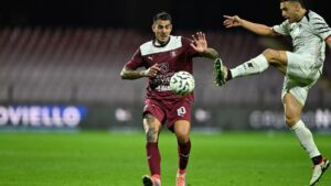 Salernitana a secco da troppo tempo: il digiuno degli attaccanti pesa sulla classifica
