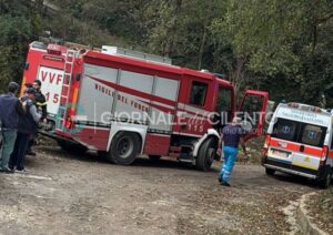 Angellara, 81enne ferito dopo caduta mentre cercava funghi