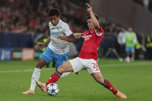 Champions, Napoli irriconoscibile: il Benfica di Mourinho vince 2-0 e complica la corsa ai play off