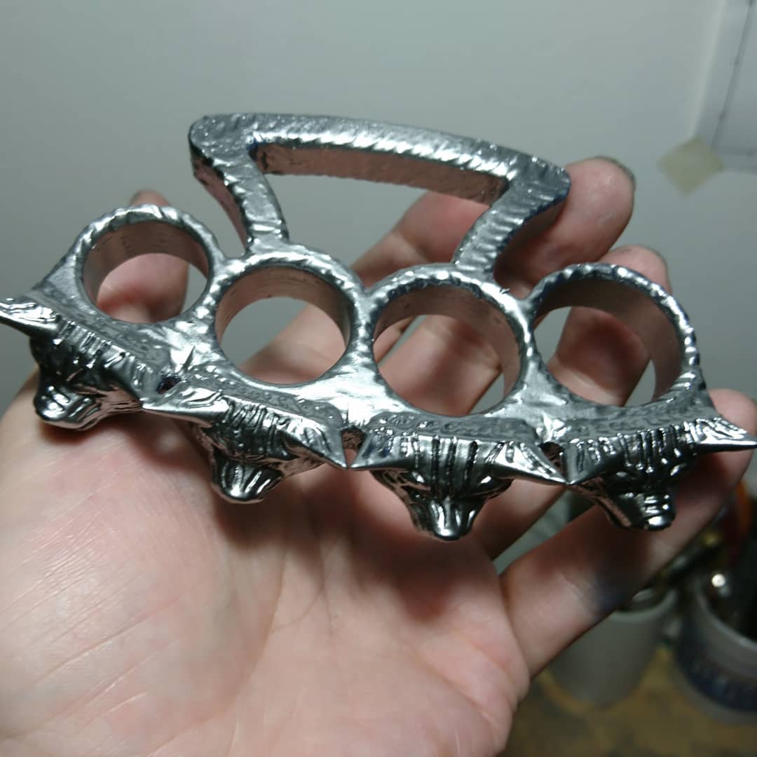 Rissa davanti al cinema: un 16enne sarà processato, messa alla prova per altri due