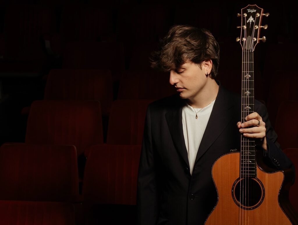 Il mini tour teatrale campano dal titolo “Pe’ sempe” di Gabriele Esposito fa tappa nel salernitano