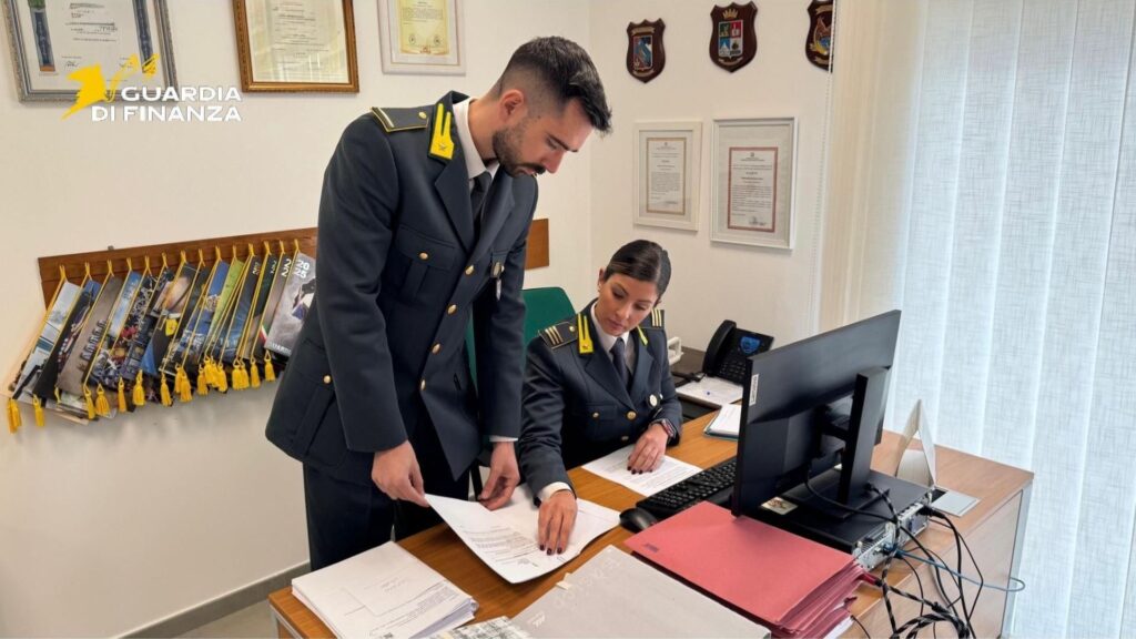 Crediti d’imposta inesistenti: otto misure cautelari eseguite nel Salernitano