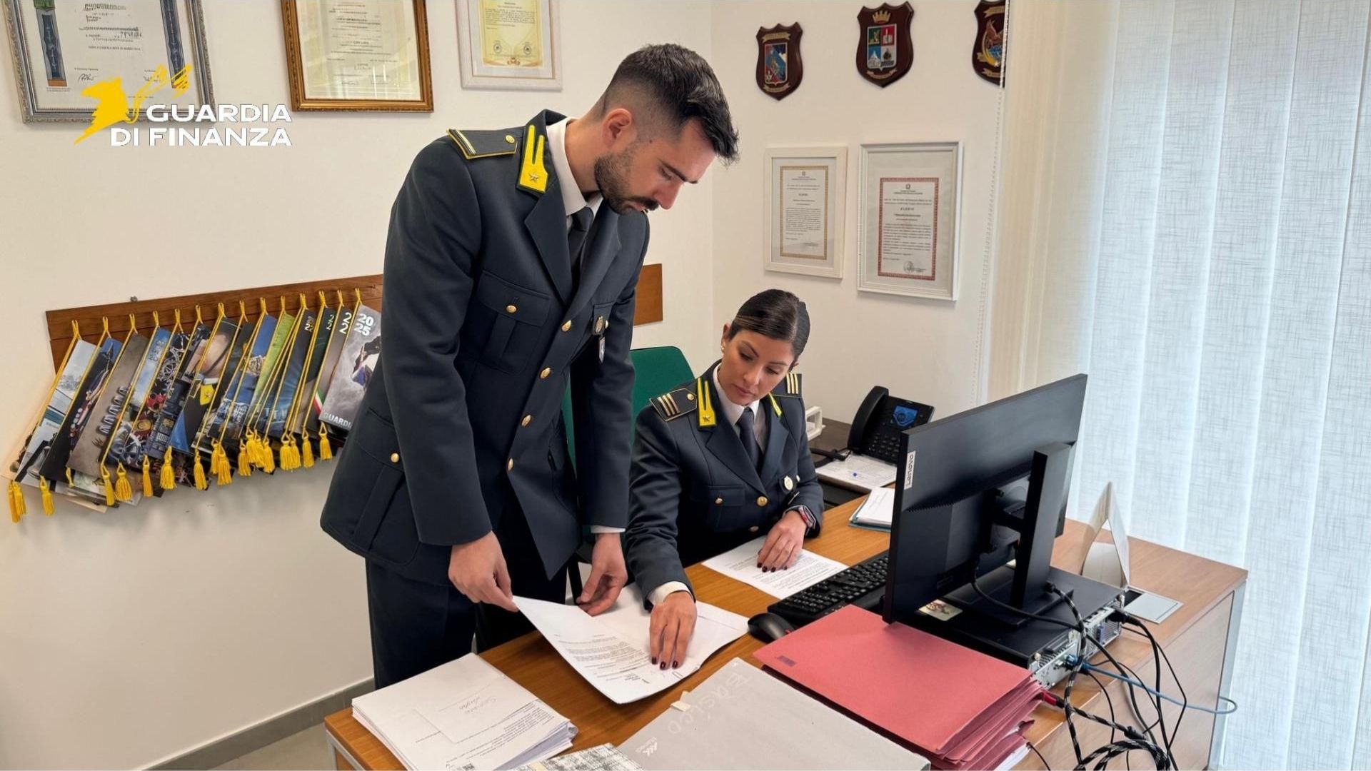 Crediti d’imposta inesistenti: otto misure cautelari eseguite nel Salernitano