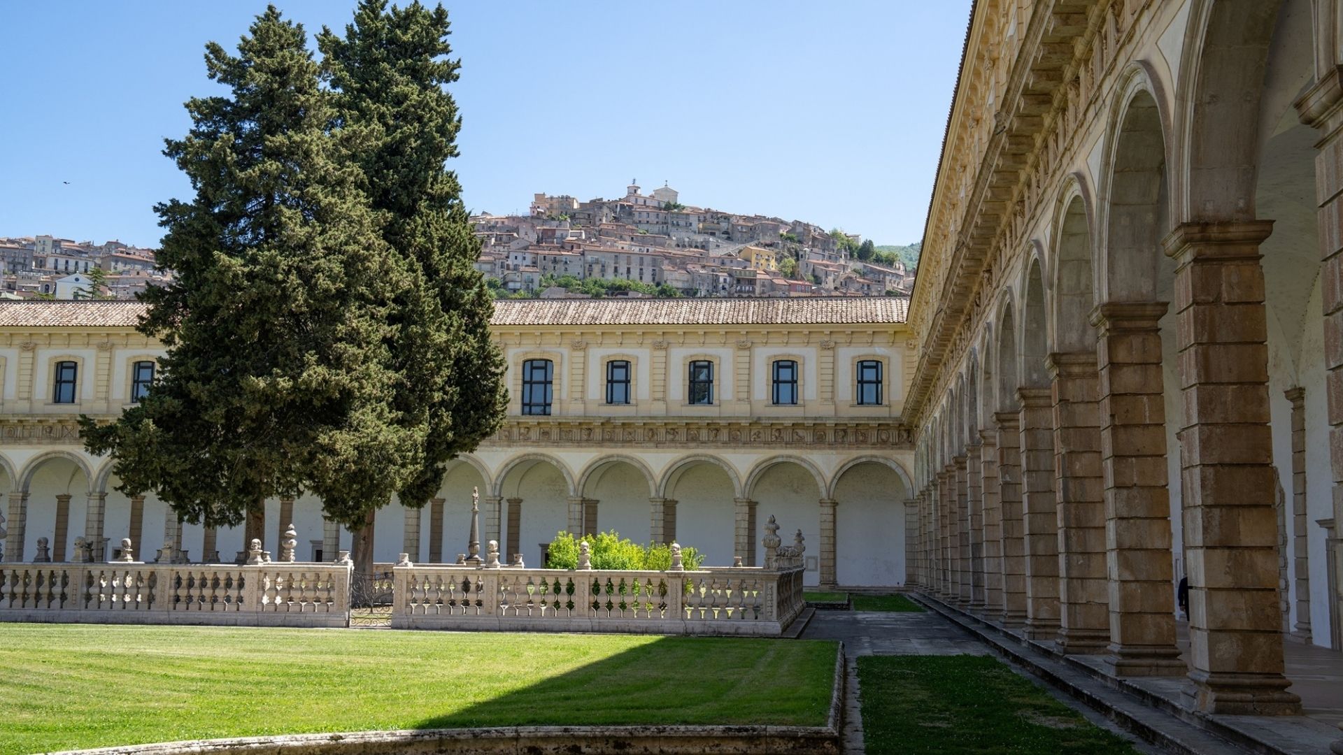 La Certosa di Padula rinasce come polo di innovazione: cultura, giovani e tecnologia