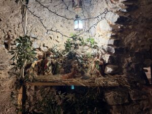 Morigerati, inaugurato il percorso de “I Presepi nel Borgo”: cinque allestimenti tra archi e vicoli