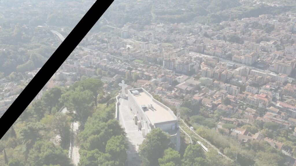 Cava de’ Tirreni, lutto cittadino dopo il femminicidio di Anna Tagliaferri: sospesi gli eventi natalizi, social divisi