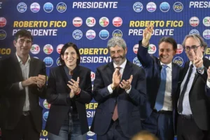 Campania, martedì la proclamazione di Fico: verso una giunta tutta nuova entro Natale