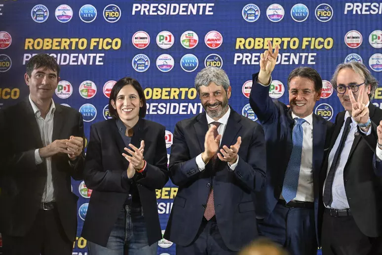 Campania, martedì la proclamazione di Fico: verso una giunta tutta nuova entro Natale