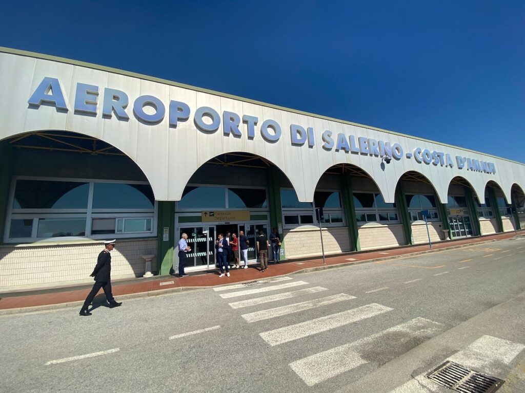 Aeroporto di Salerno, tra rallentamenti e rilancio: il mercato frena, il progetto resta aperto