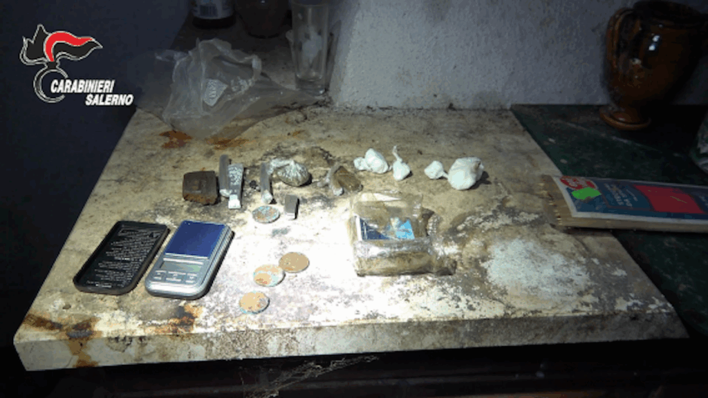 Spaccio a Capaccio Paestum, la rete sul litorale e il ruolo del capo: sequestrati 70mila euro