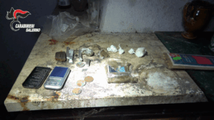 Spaccio a Capaccio Paestum, la rete sul litorale e il ruolo del capo: sequestrati 70mila euro