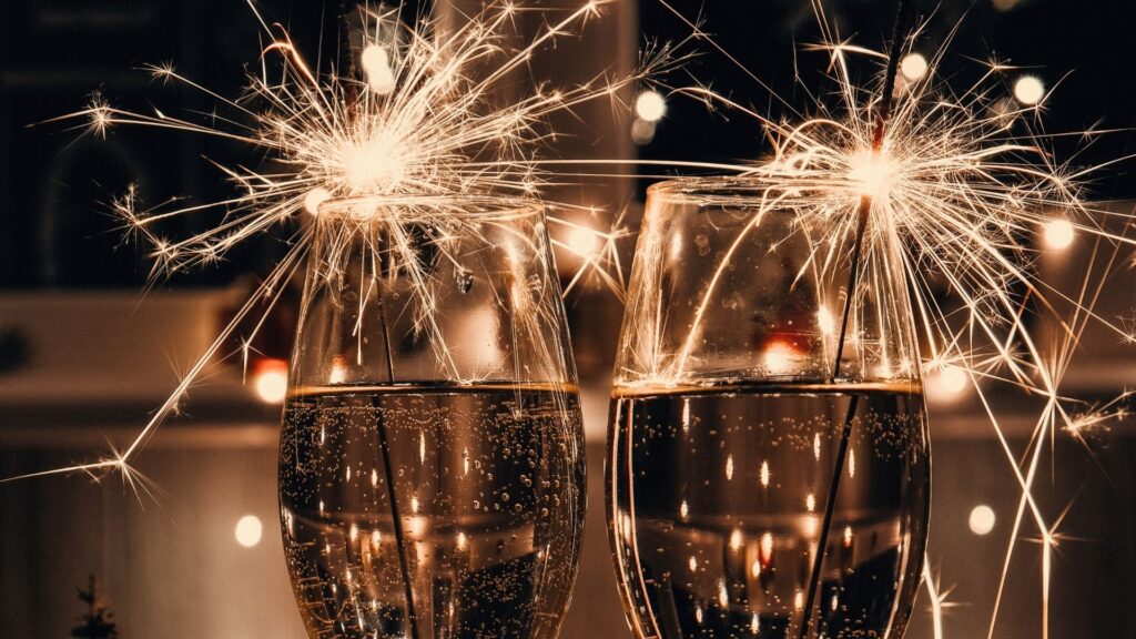 Capodanno 2026, come cambia il modo di festeggiare: meno eccessi, più esperienze