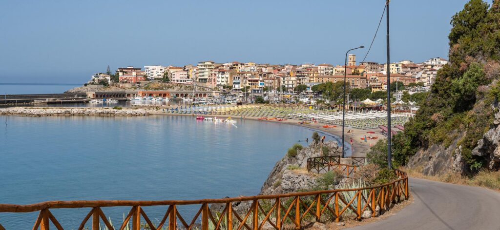 Nasce “Camerota 1001”, l’associazione dei commercianti pronta a unire e rilanciare le attività del territorio