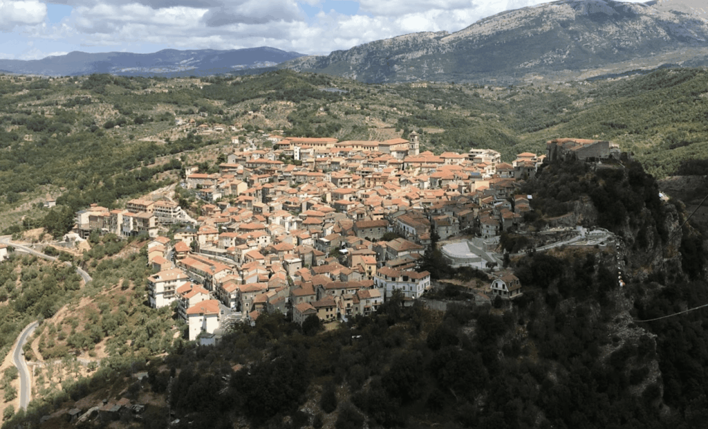 Passeggiate nei borghi dell’Alto Cilento: tra storia, panorami e tradizione