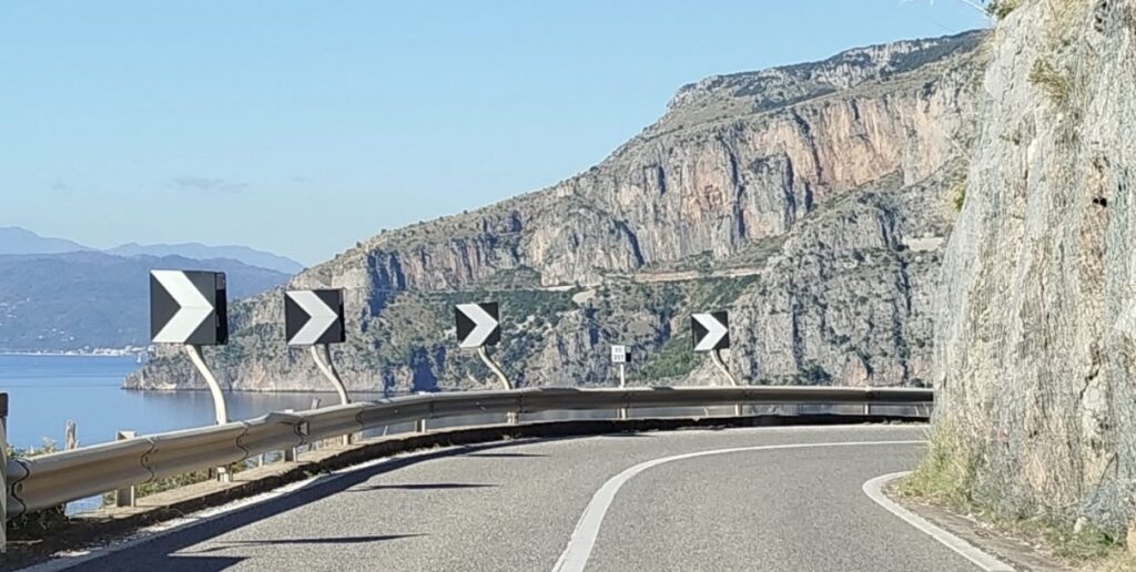 SS18, tratto Acquafredda di Maratea–Sapri: domani strada aperta con movieri