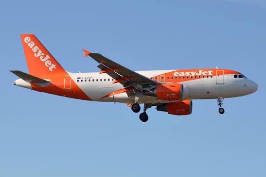 EasyJet interrompe i voli su Salerno: stop dalla prossima stagione estiva