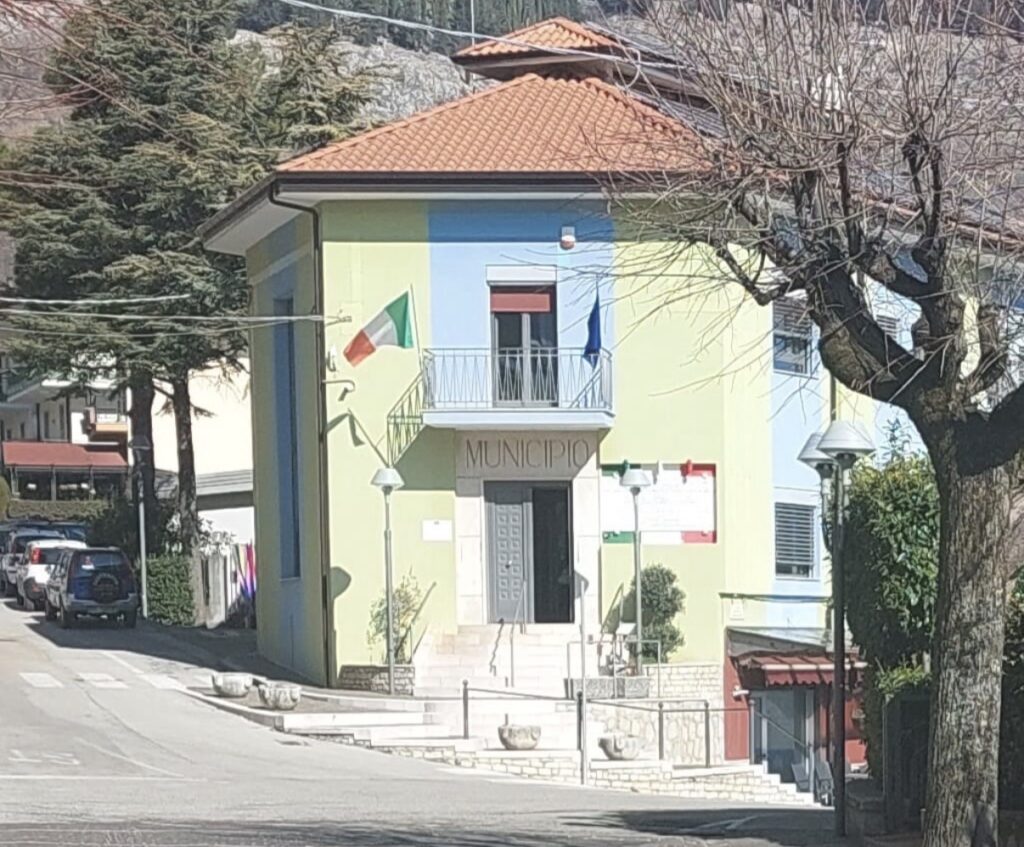 Monte San Giacomo: avviso di conclusione indagini per sindaco, assessore e funzionari su fondi per la riqualificazione di una via