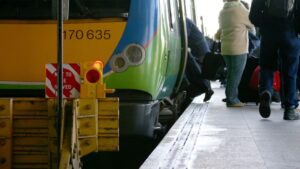 Legambiente presenta Pendolaria: tutti i dati su mobilità e trasporto pubblico in Campania