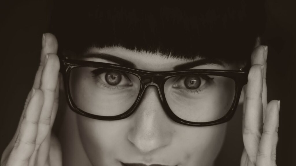 Eyewear 2026: tra nostalgia anni ’90 e minimalismo