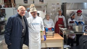 Solidarietà: questore Conticchio e polizia in servizio alla mensa Caritas