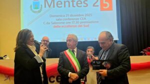 Grandi emozioni a Sanza per il premio Mentes 2025