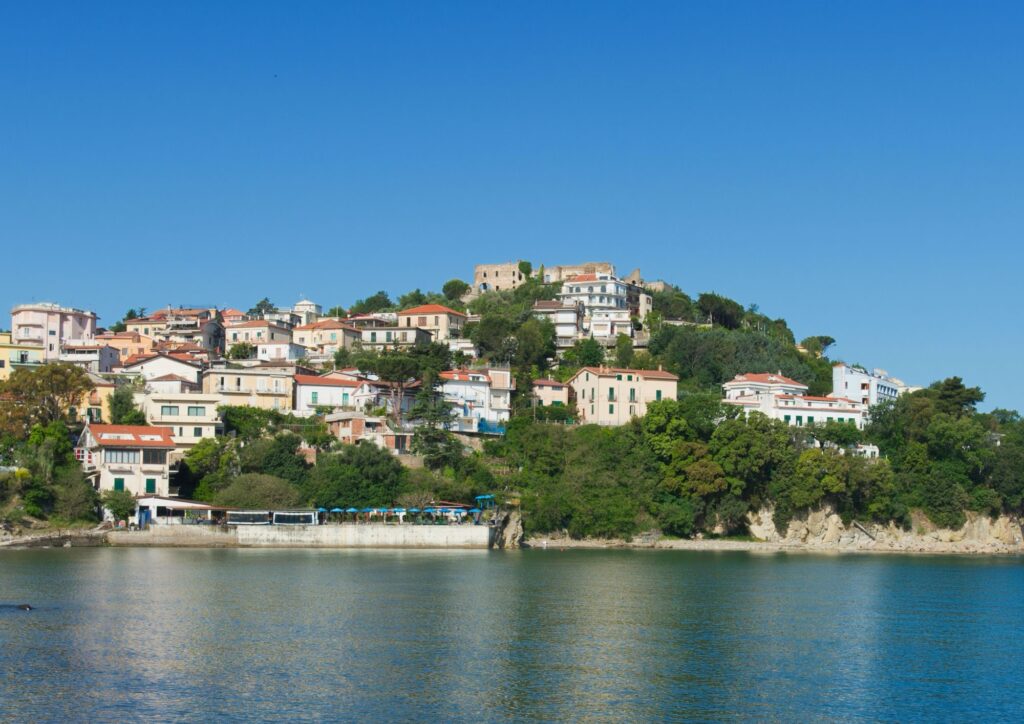 Passeggiate sul lungomare: i borghi costieri più suggestivi del Cilento