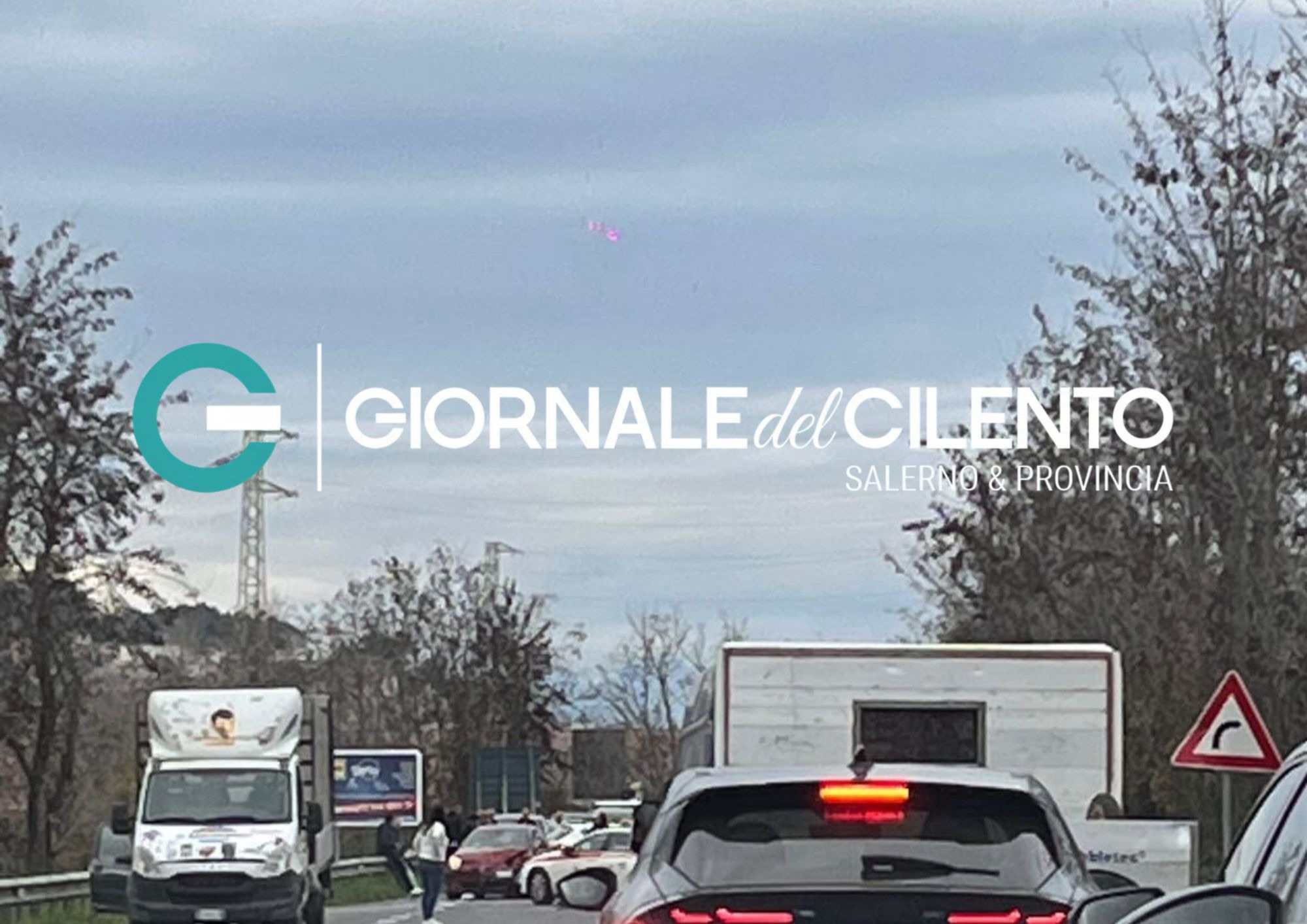 Incidente sulla SS18 Cilentana dopo Agropoli Sud: carreggiata chiusa verso Salerno, traffico in tilt