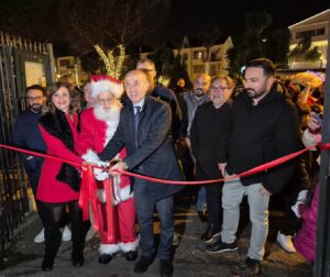 Agropoli, con l’accensione delle luminarie al via il “Natale delle meraviglie”