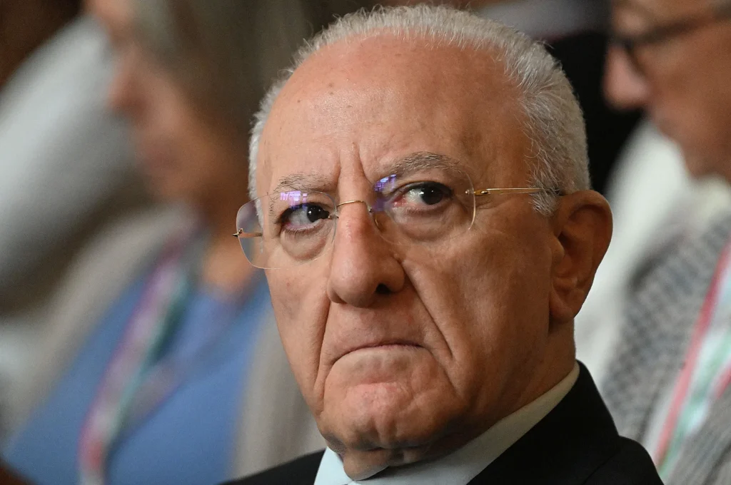 Indennità irregolari ai vigili urbani: confermata la condanna per De Luca. Deve versare 100 mila euro