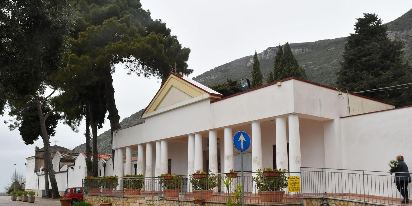 Capaccio Paestum, furti al cimitero: un arresto