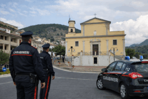 Tentata truffa a Santomenna: due giovani bloccati grazie alla segnalazione del sindaco