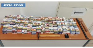 Salerno, evade dai domiciliari e ruba sigarette sul lungomare: fermato dalla polizia