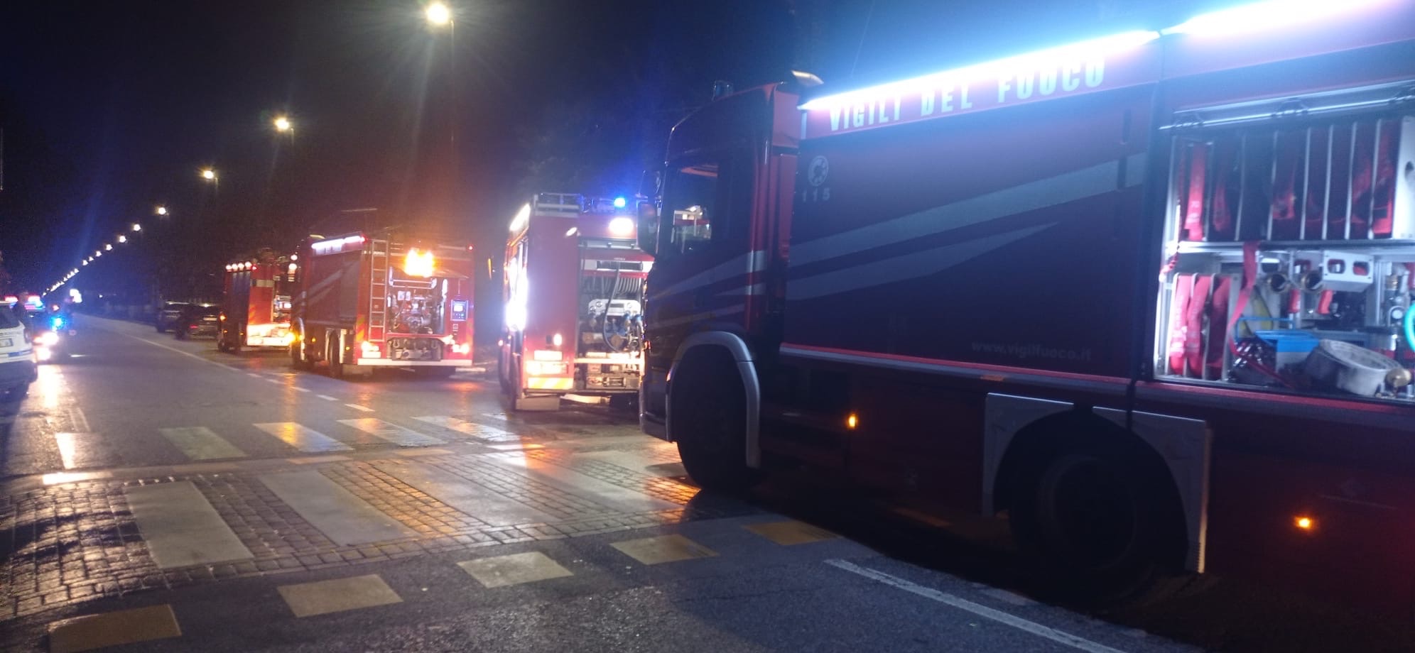 Pontecagnano Faiano, incendio nella discoteca Dolcevita