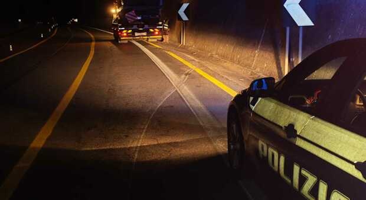 Cilentana, auto cade dal carroattrezzi nel tratto dei lavori: sfiorata la tragedia