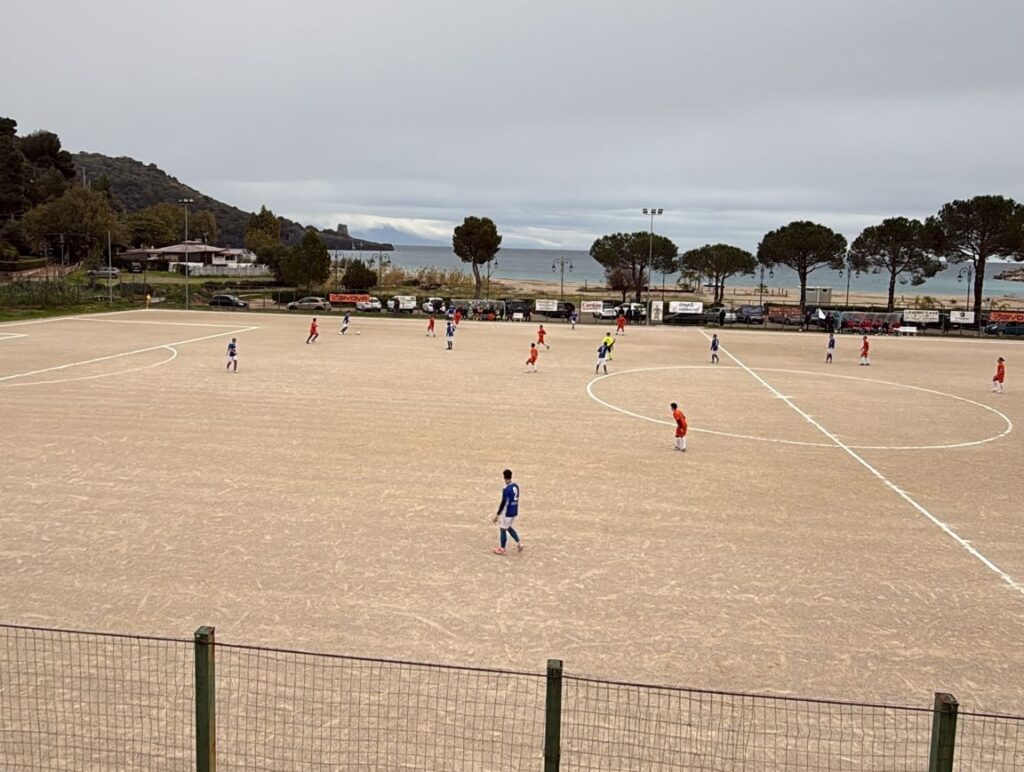 Terza Categoria, girone E: goleade e sorpassi nella 10ª giornata. Rofrano allunga in vetta