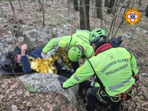 Soccorso Alpino Campania, formazione sanitaria avanzata: tecnici al corso BTLS con istruttori nazionali