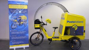 Poste Italiane: nuovi prototipi di cargo e-bike per consegnare pacchi nei centri storici delle città 