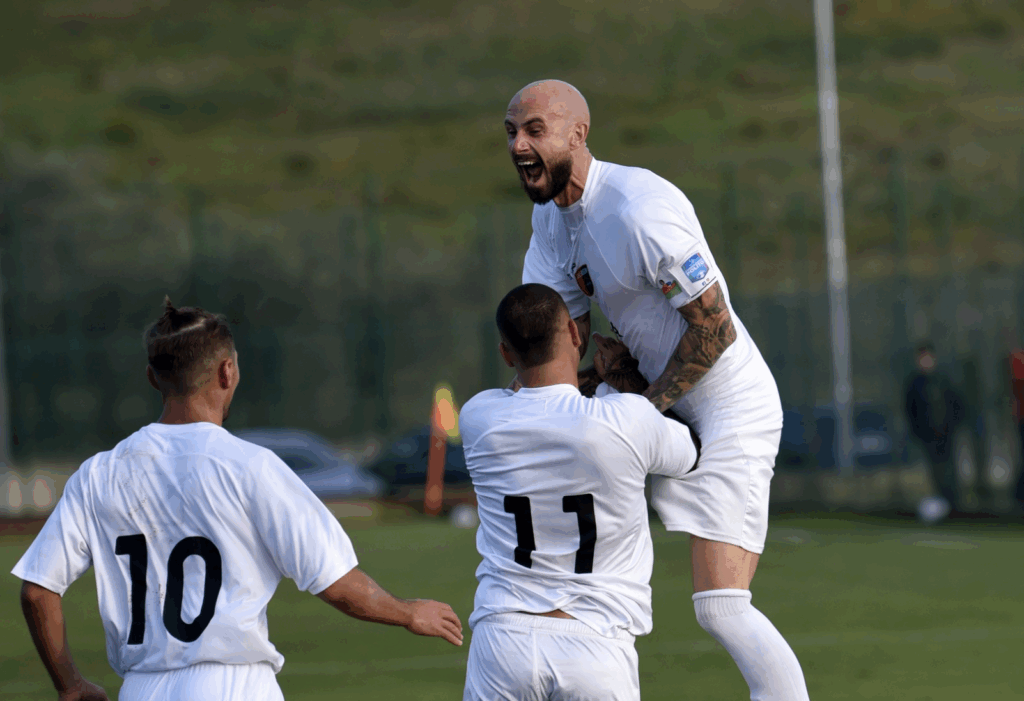 Serie D, Gelbison convincente: 3-0 al Paternó e segnali di ripresa