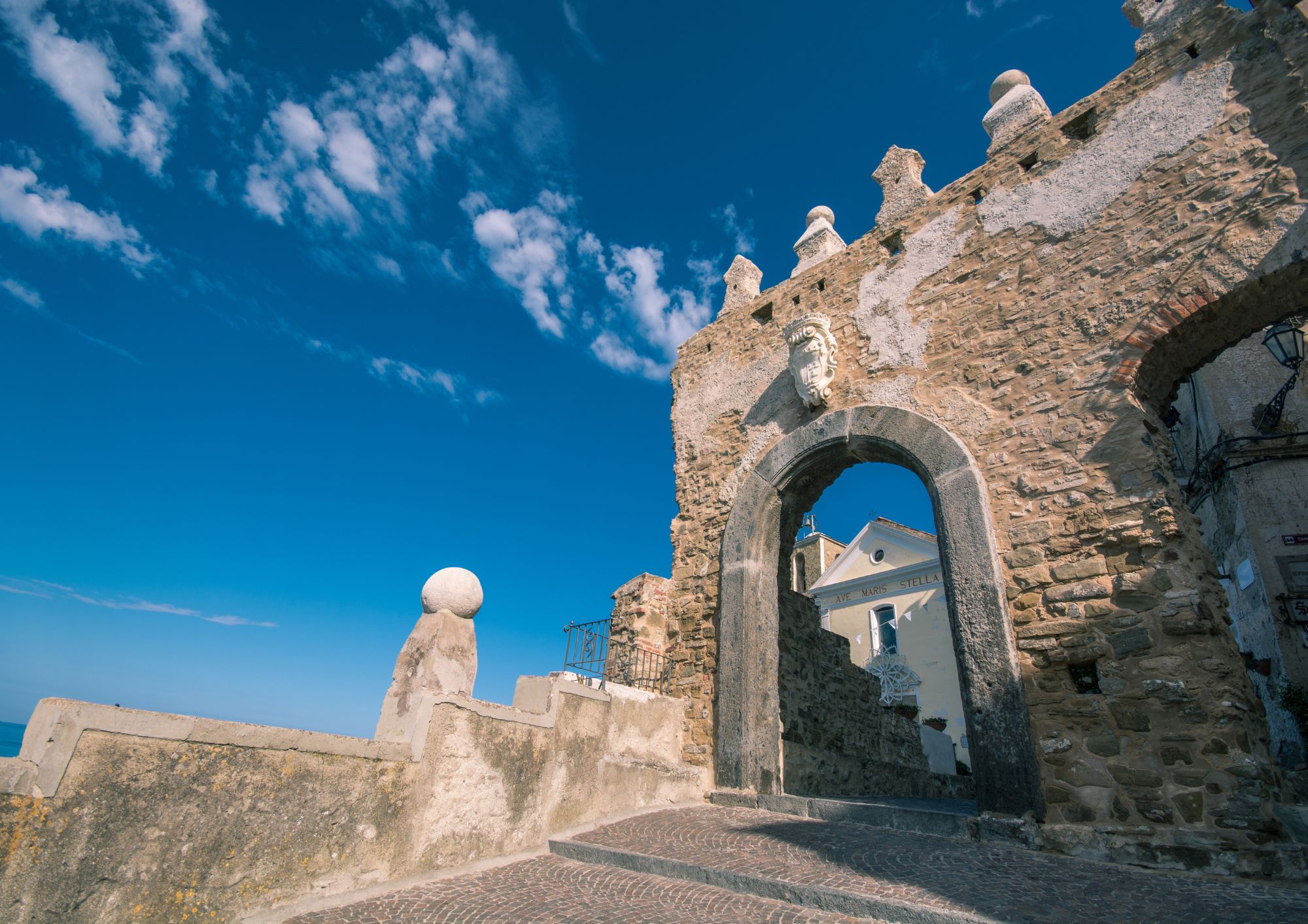 Passeggiata ad Agropoli, cosa vedere nella cittadina d’ingresso del Cilento