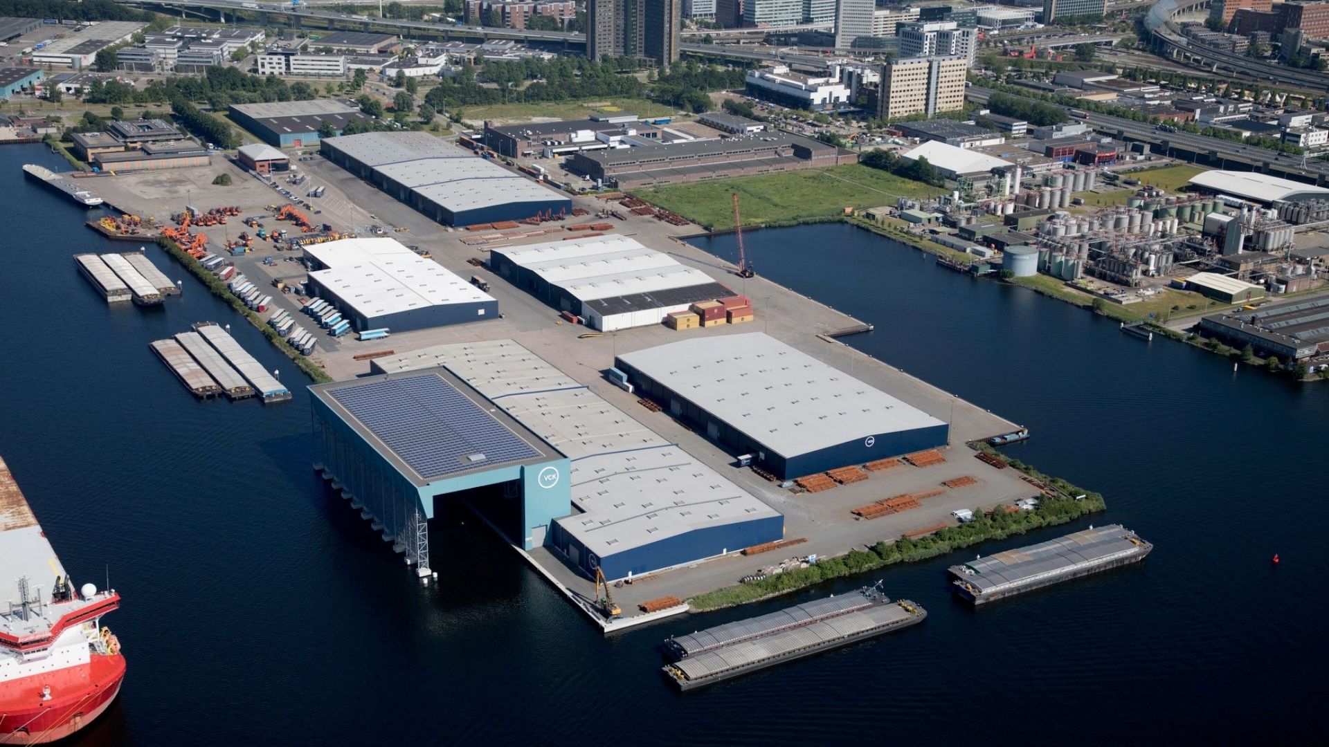 Nuovo sbarco nel porto di Amsterdam per Nova Marine Carriers con Bolten e Ership